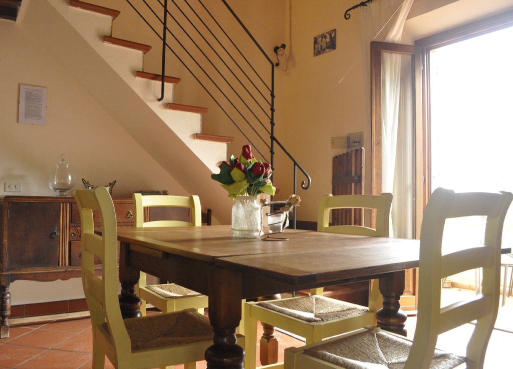 Podere Le Monache Montaione Δωμάτιο φωτογραφία